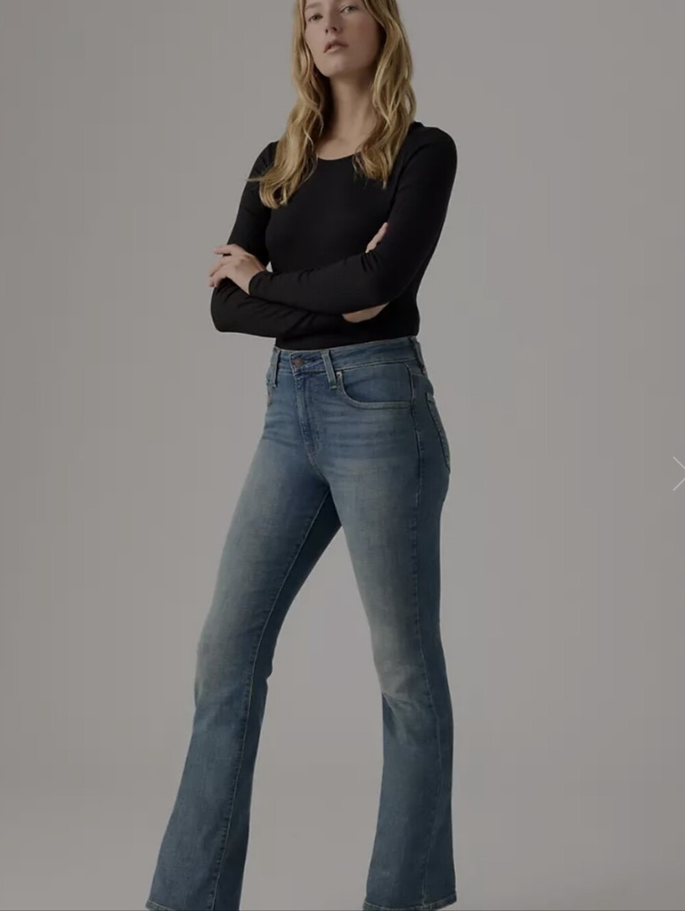 Levi's Women’s Blue Wide-Leg Jeans 725 High Rise Bootcut 27